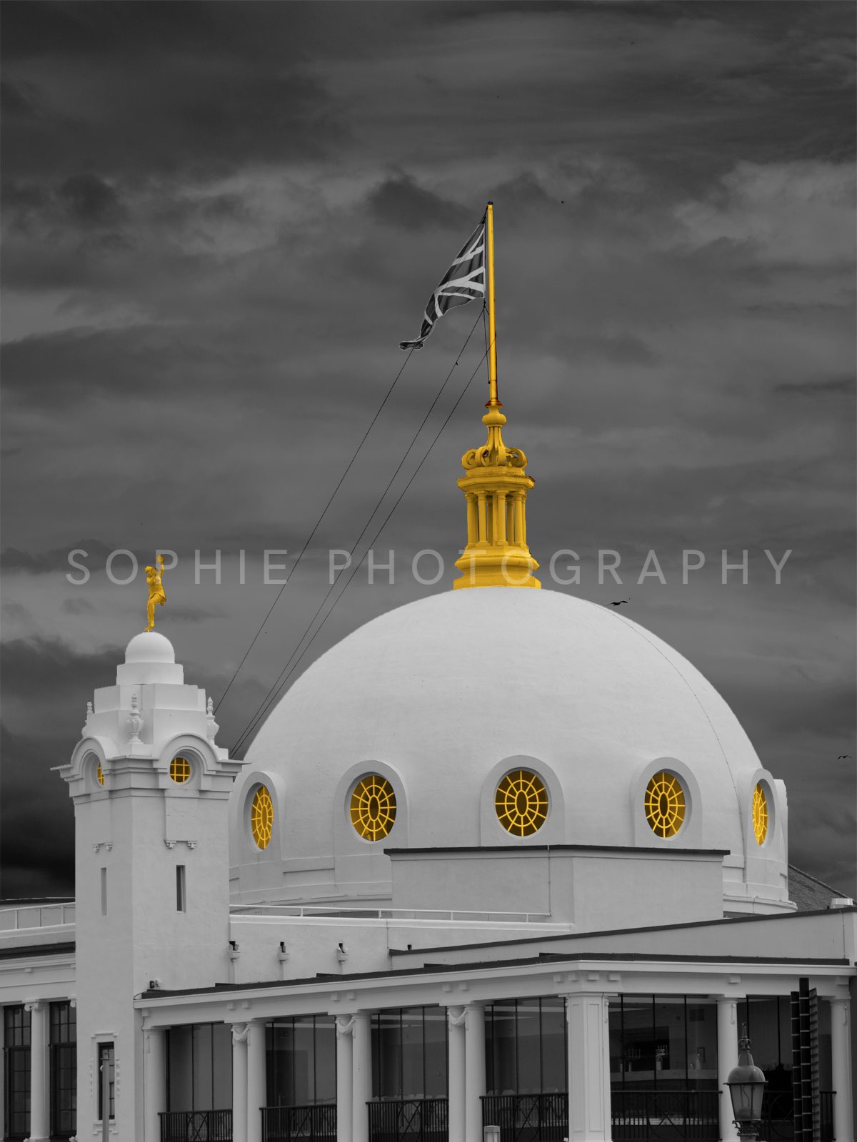 Spanish City Gold Colour Pop